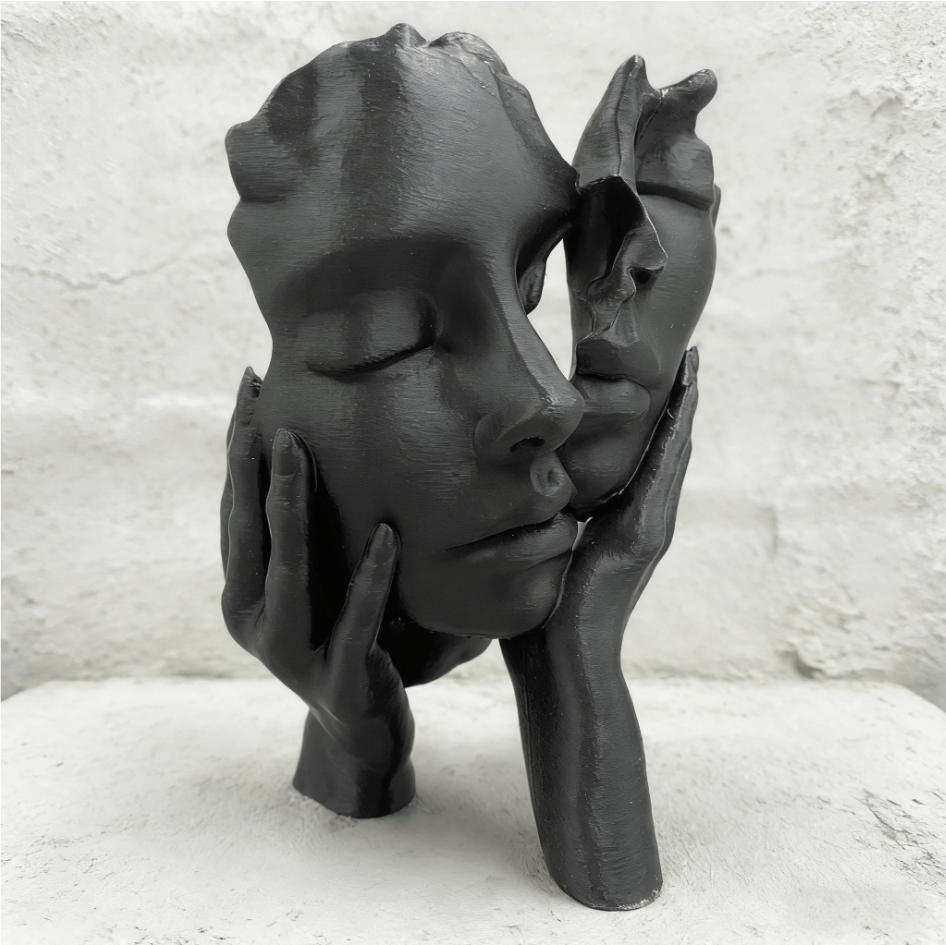 1pc Plastic Abstract Embrace S - Home Office Gif のレビューと価格